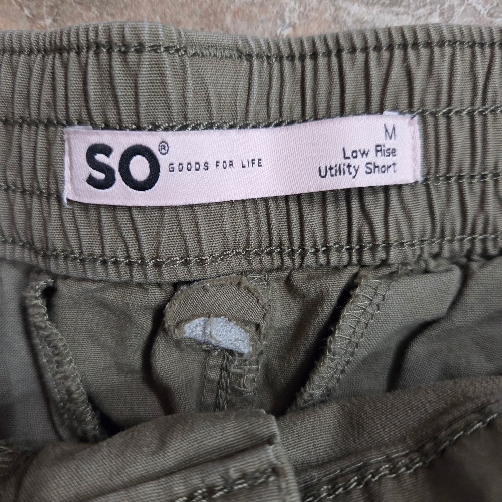 Women's So Cargo Shorts in Tan and Green - Picture 2 of 12